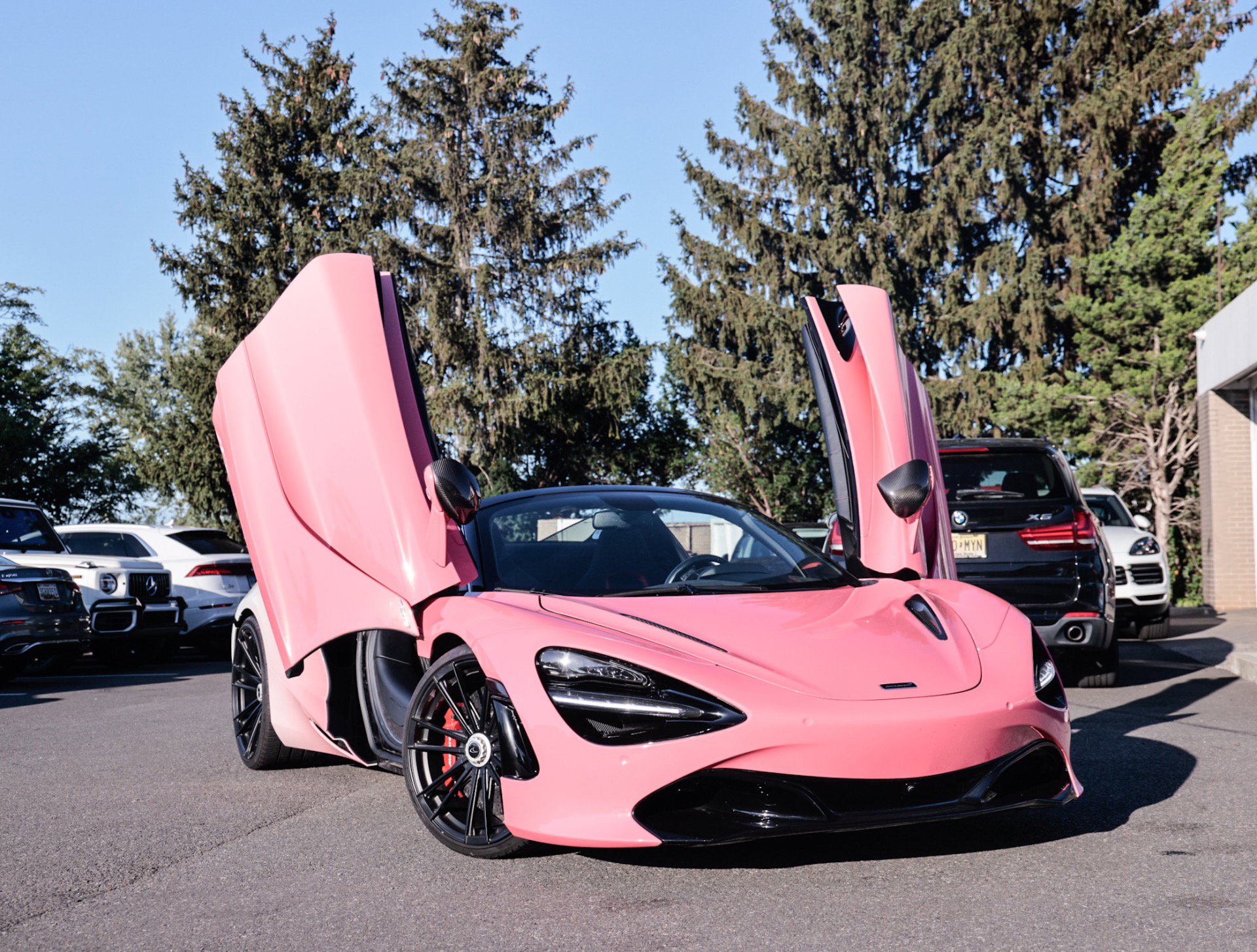 Used 2020 McLaren 720S Performance image 2