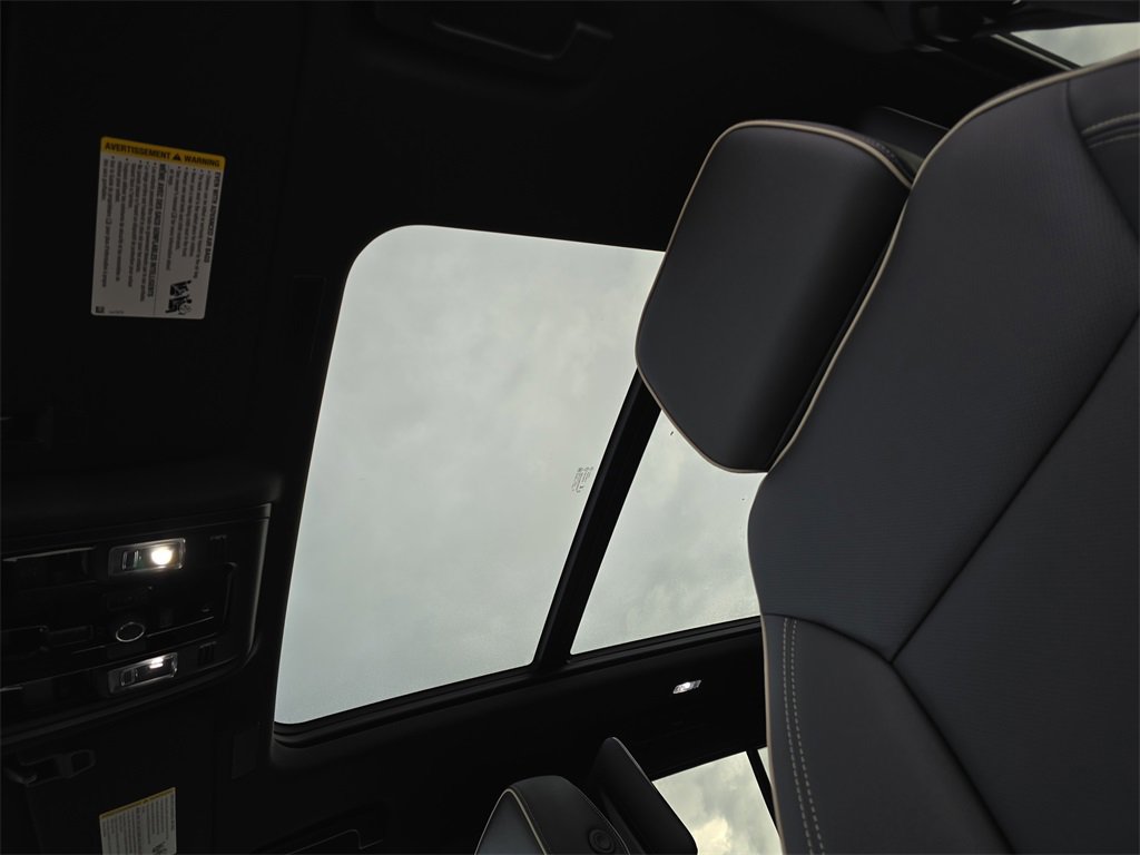 New 2026 GMC Yukon Elevation image 31