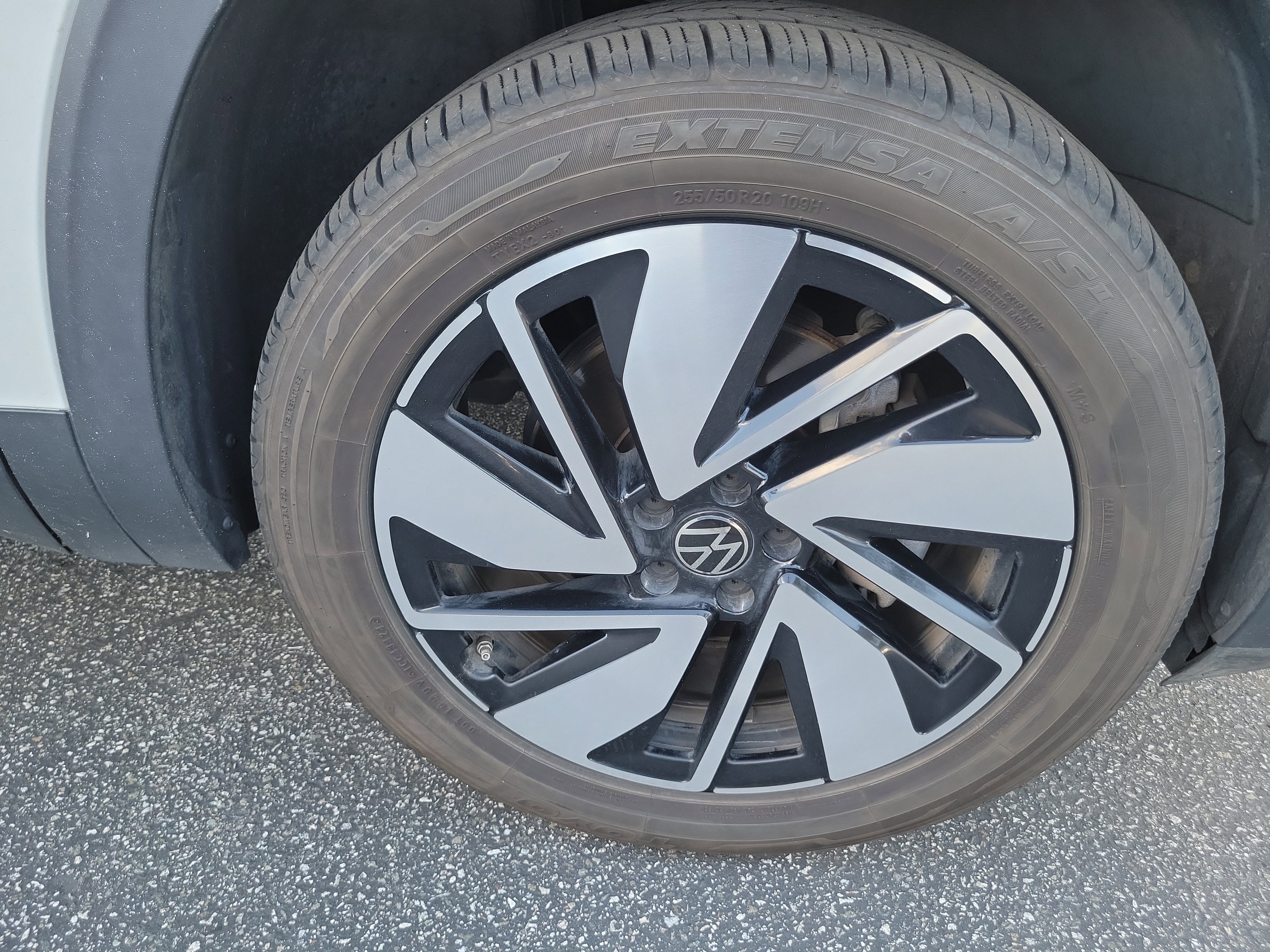 Used 2024 Volkswagen Atlas SE image 29