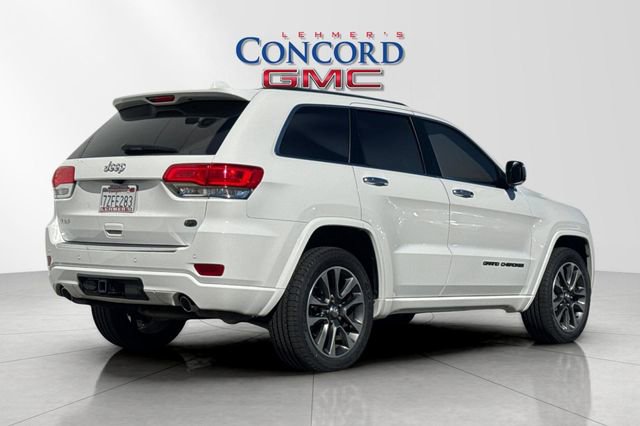 Used 2017 Jeep Grand Cherokee Overland image 4