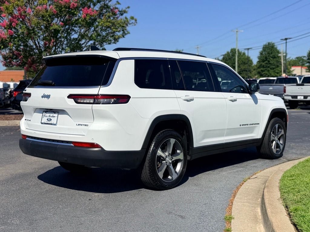 Used 2023 Jeep Grand Cherokee L Limited w/ Trailer Tow Group (B) AWD/4WD image 9