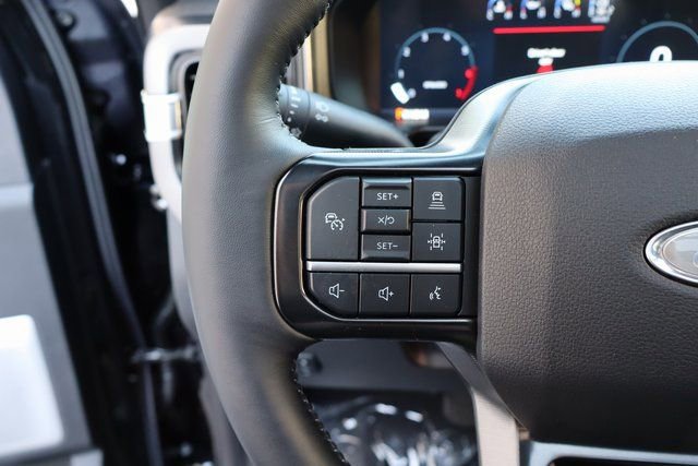 New 2026 Ford F350 Platinum w/ FX4 Off-Road Package image 30