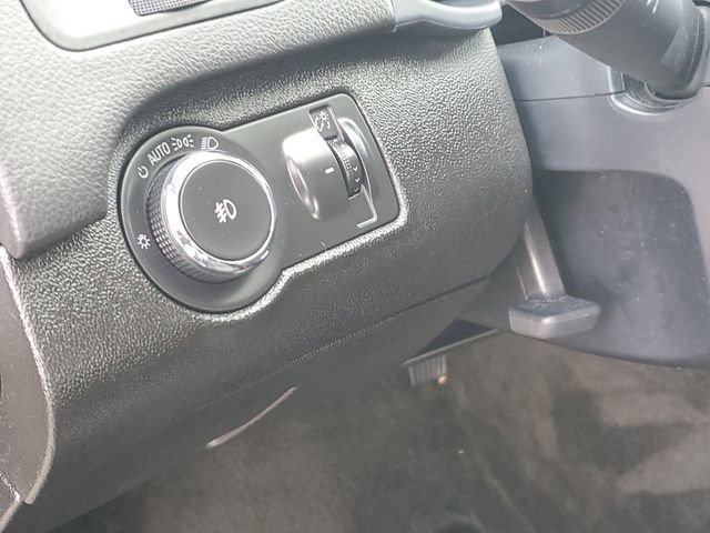 Used 2016 Buick Regal Premium FWD image 9