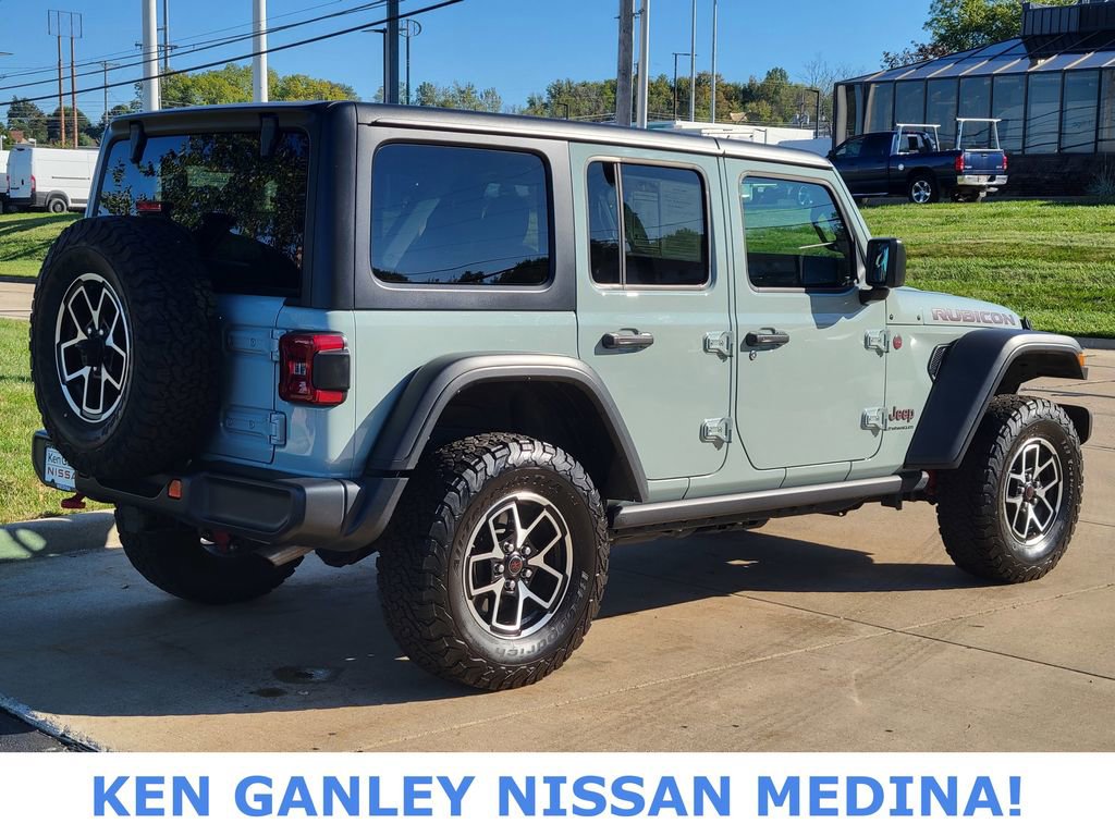 Used 2024 Jeep Wrangler Unlimited Rubicon image 3