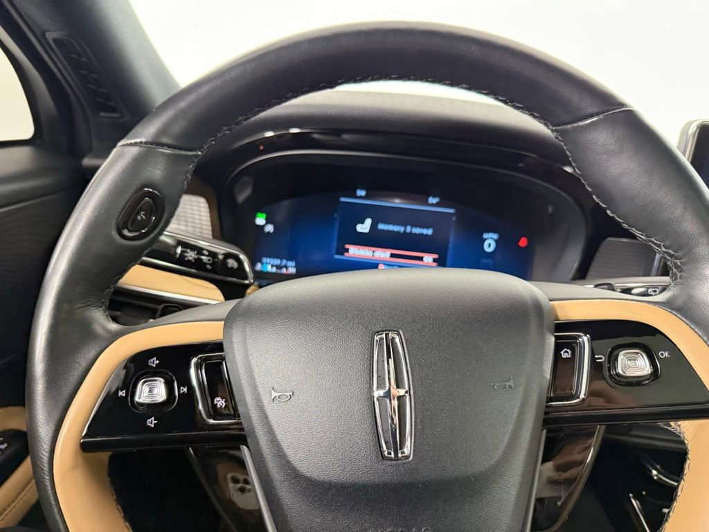 Used 2023 Lincoln Corsair Reserve w/ Equipment Group 201A AWD/4WD image 21