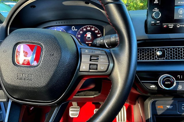 Used 2025 Honda Civic Type R image 12