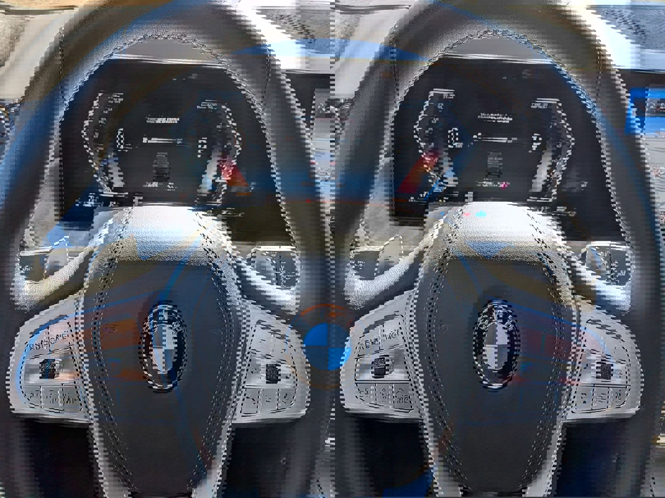 Used 2023 BMW X7 xDrive40i w/ Executive Package image 22