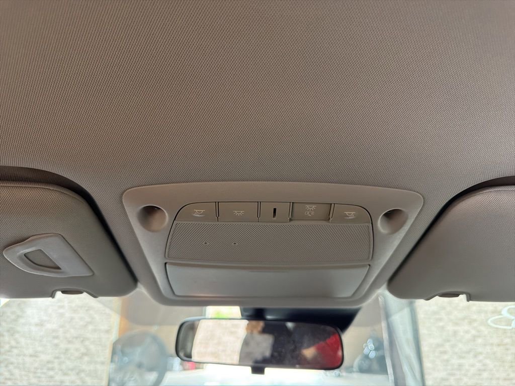 Used 2020 Nissan Rogue SV w/ Premium Package FWD image 21