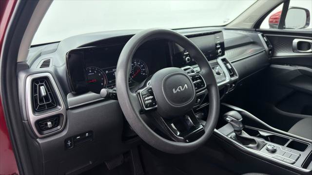 Used 2022 Kia Sorento LX FWD image 24