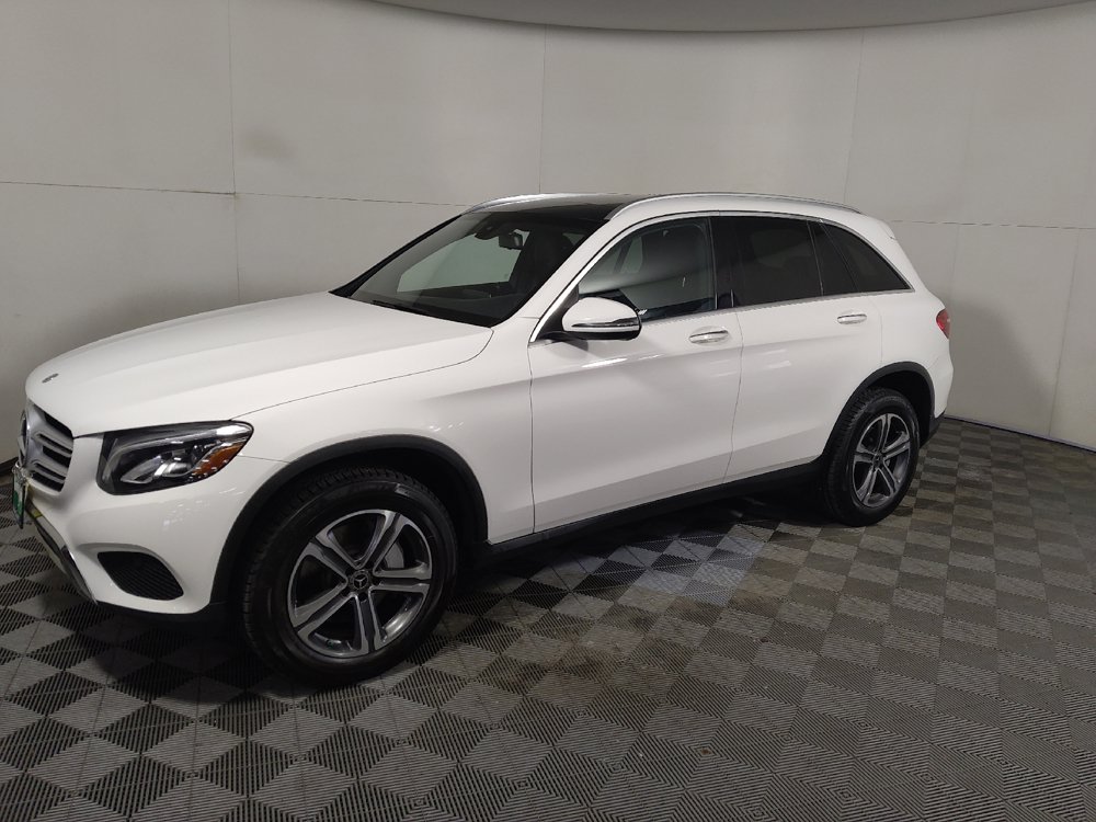 Used 2018 Mercedes-Benz GLC 300 w/ Premium Package image 2