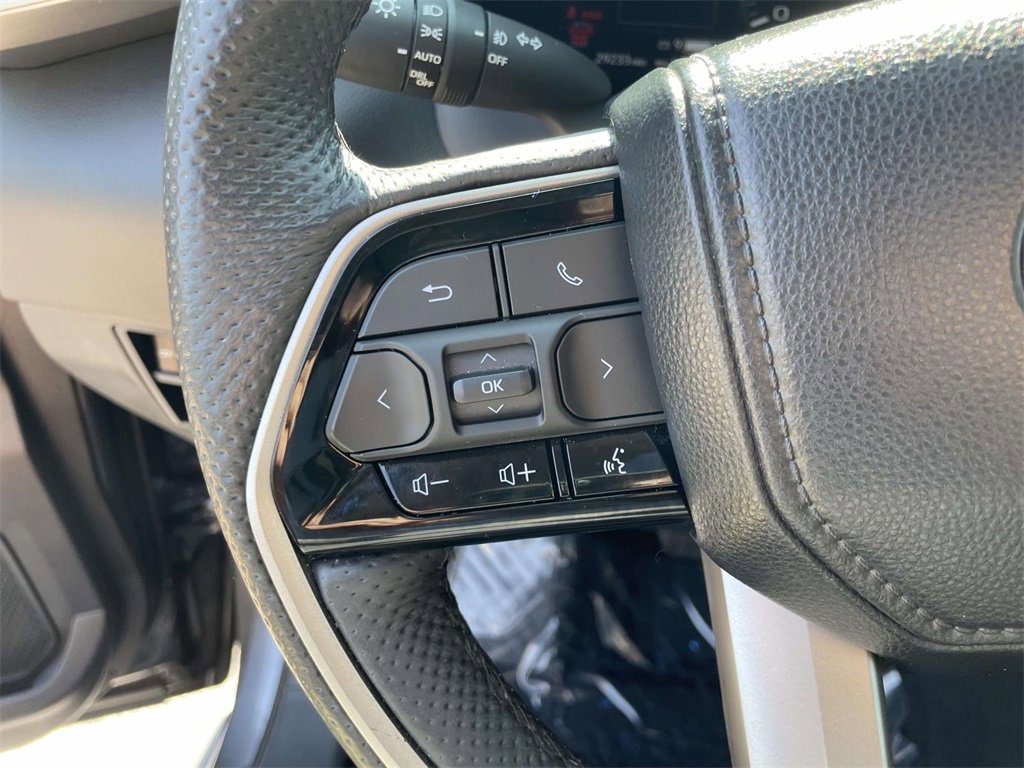 Used 2024 Toyota Sequoia Limited image 21