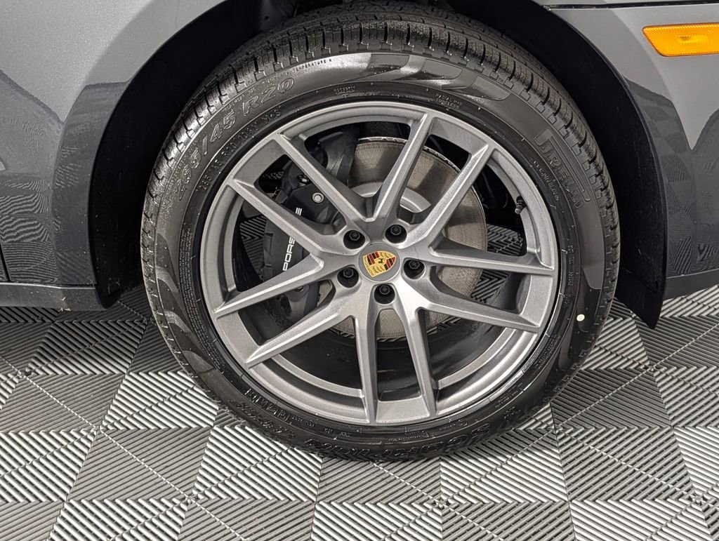 New 2026 Porsche Macan image 16