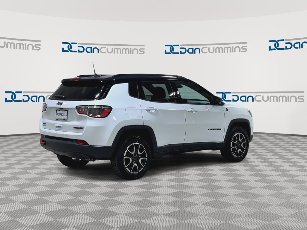 New 2026 Jeep Compass Trailhawk AWD/4WD image 8