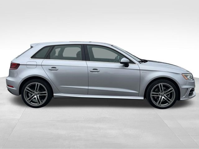 Used 2016 Audi A3 e-tron Premium Plus w/ Premium Plus Package image 8