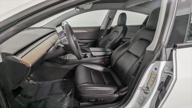 Used 2021 Tesla Model 3 Standard Range Plus image 13