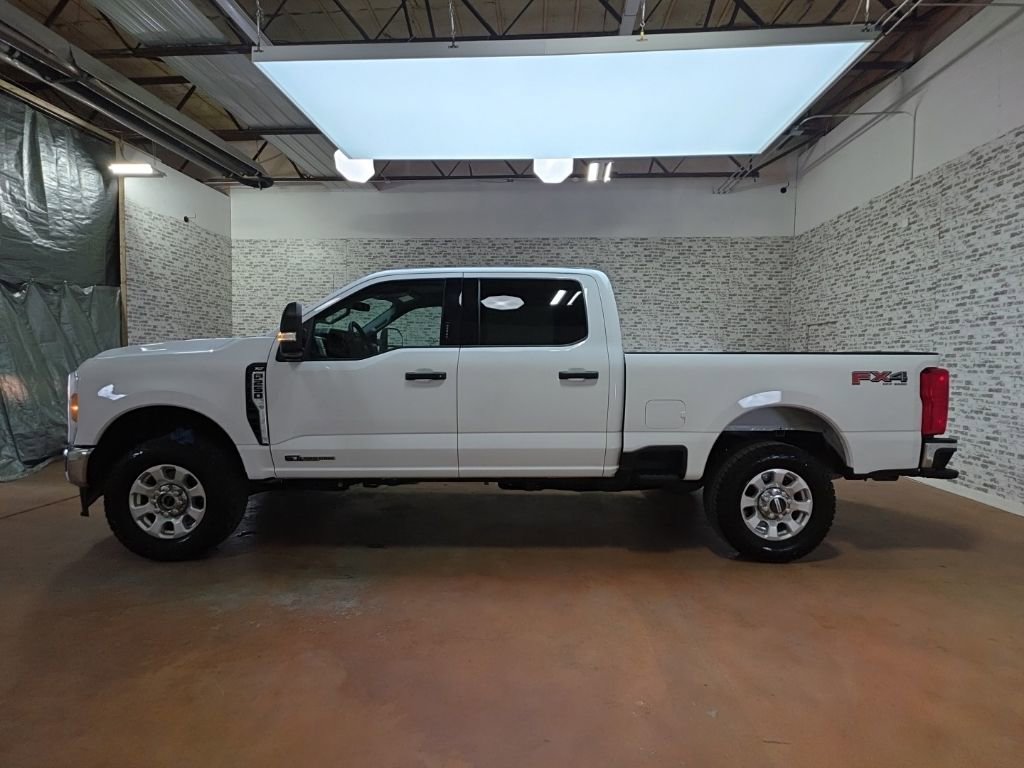 Used 2023 Ford F250 XLT w/ FX4 Off-Road Package image 5