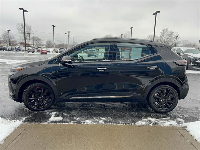 Used 2023 Chevrolet Bolt EUV Premier w/ Sun & Sound Package image 4