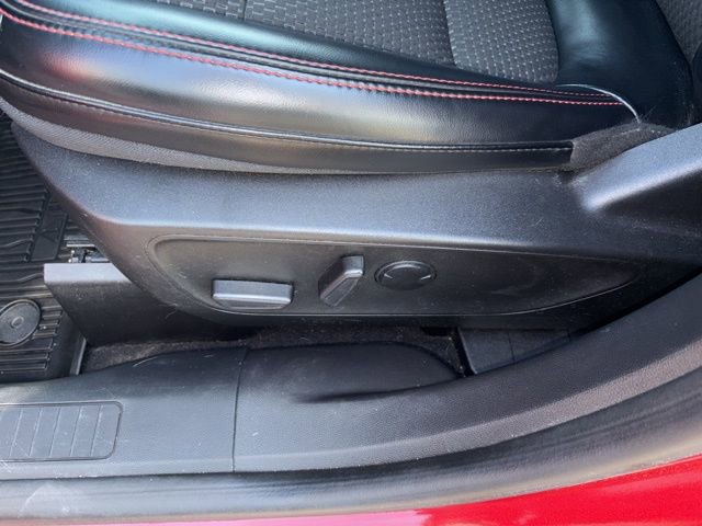 Certified 2023 Ford Escape ST-Line Select AWD/4WD image 25