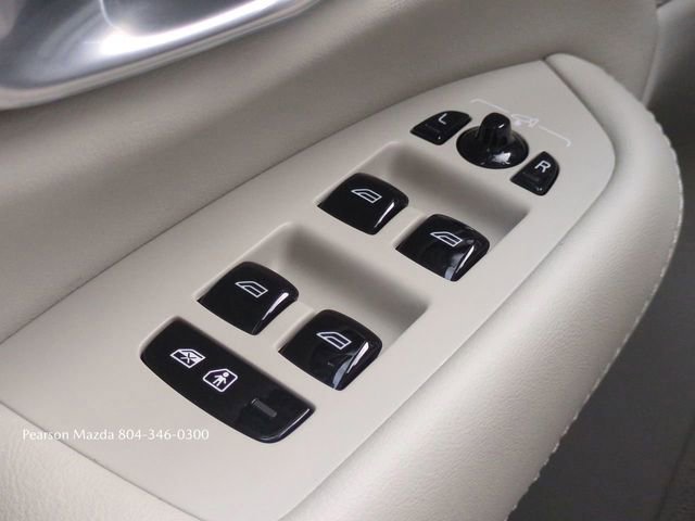 Used 2025 Volvo XC90 B6 Ultra w/ Protection Package Premier image 27