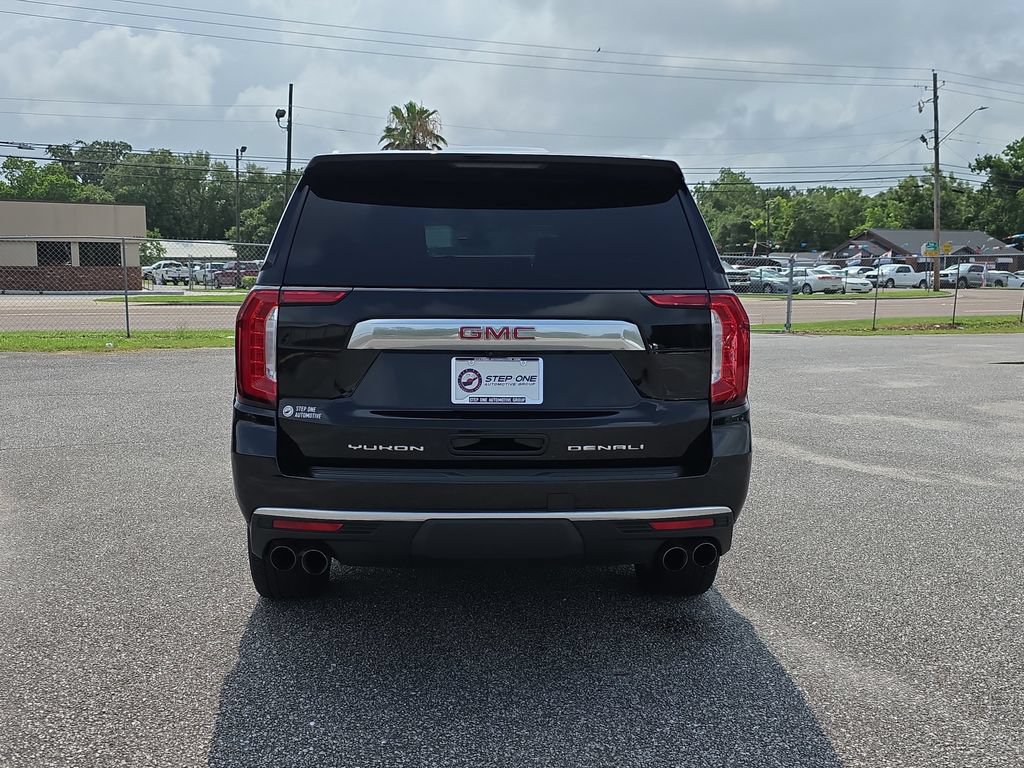Used 2021 GMC Yukon Denali w/ Denali Premium Package RWD image 5