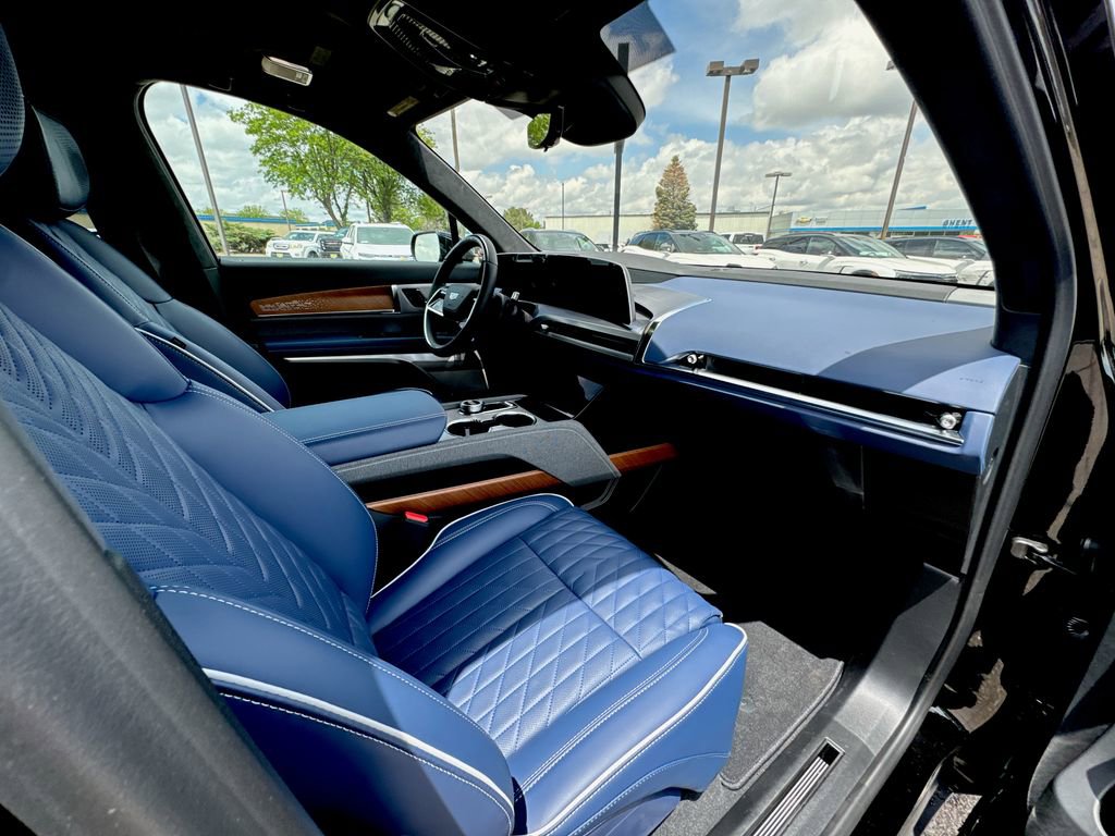 New 2026 Cadillac Vistiq Premium Luxury image 18
