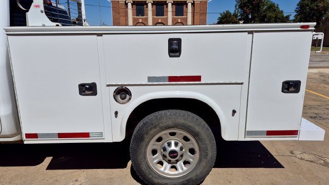 Used 2019 GMC Sierra 3500 4x4 Crew Cab w/ Sierra Convenience Package image 12
