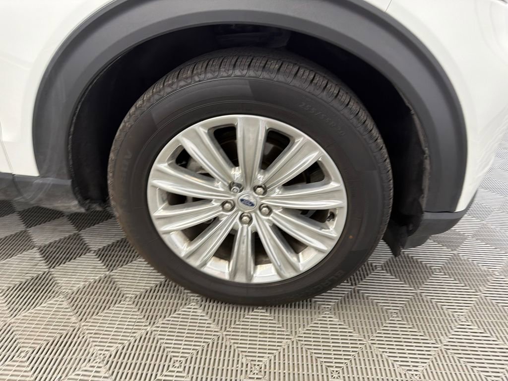 Used 2022 Ford Explorer Limited w/ Equipment Group 301A RWD image 14