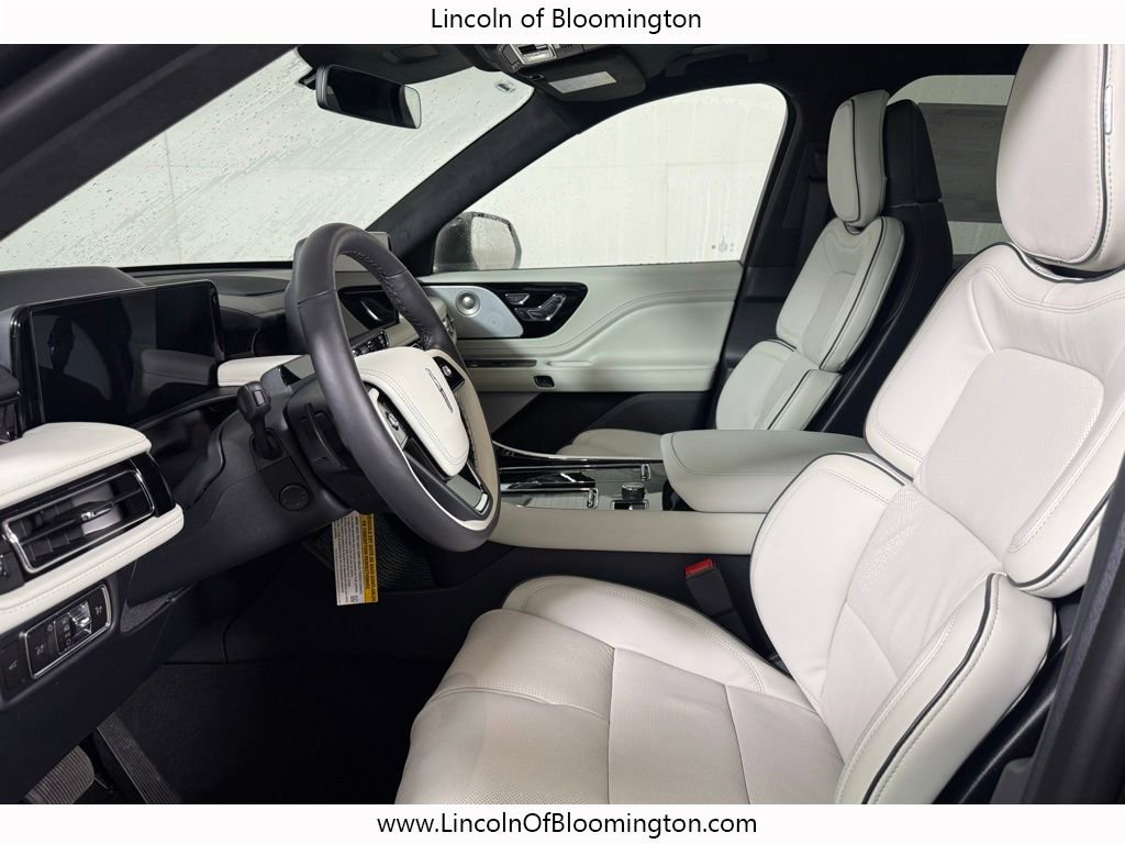 New 2026 Lincoln Aviator Black Label w/ Jet Appearance Package image 23