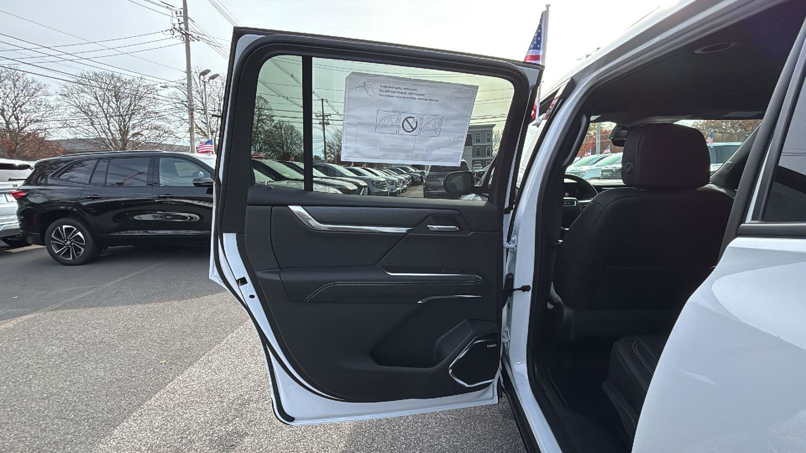 New 2026 GMC Acadia Elevation image 31