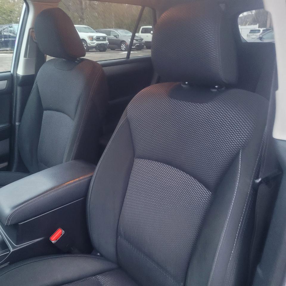 Used 2016 Subaru Outback 2.5i Premium image 12