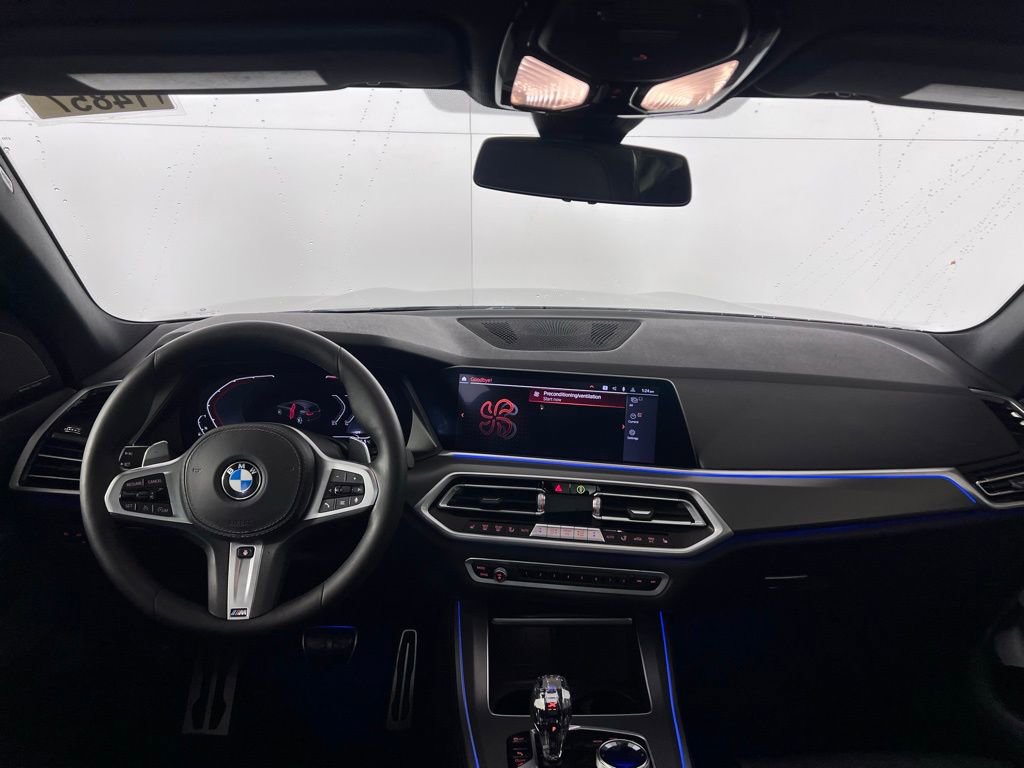 Used 2019 BMW X5 xDrive50i w/ M Sport Package image 23