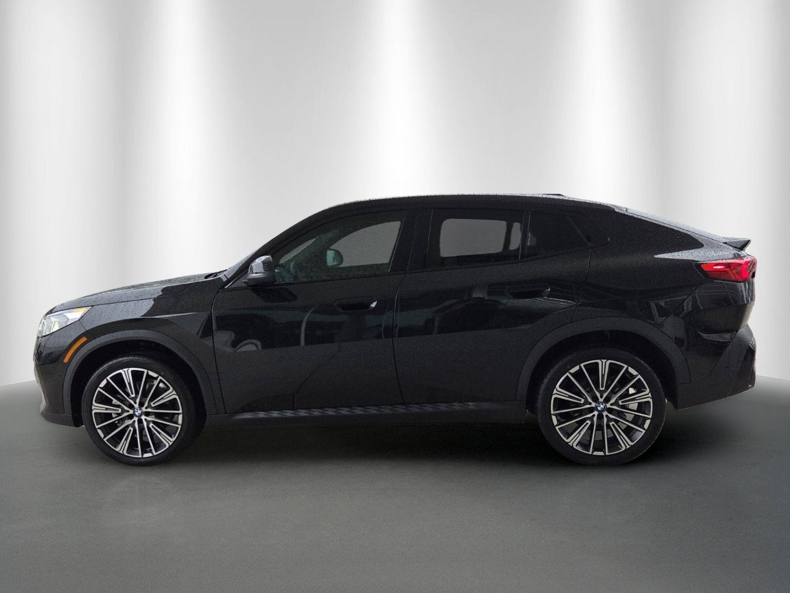 New 2027 BMW X2 xDrive28i AWD/4WD image 4