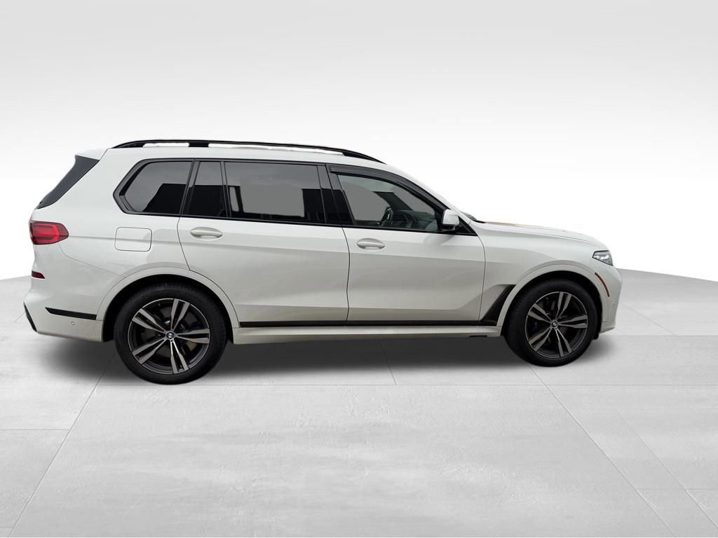 Used 2020 BMW X7 M50i w/ Luxury Seating Package image 9