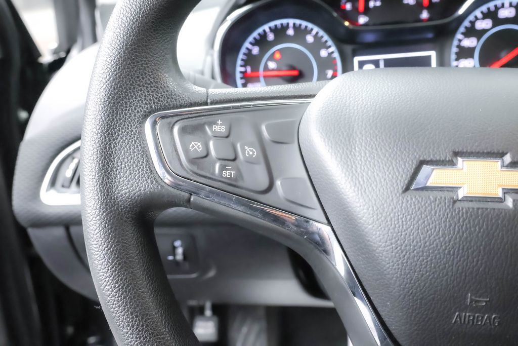 Used 2017 Chevrolet Cruze LT image 11
