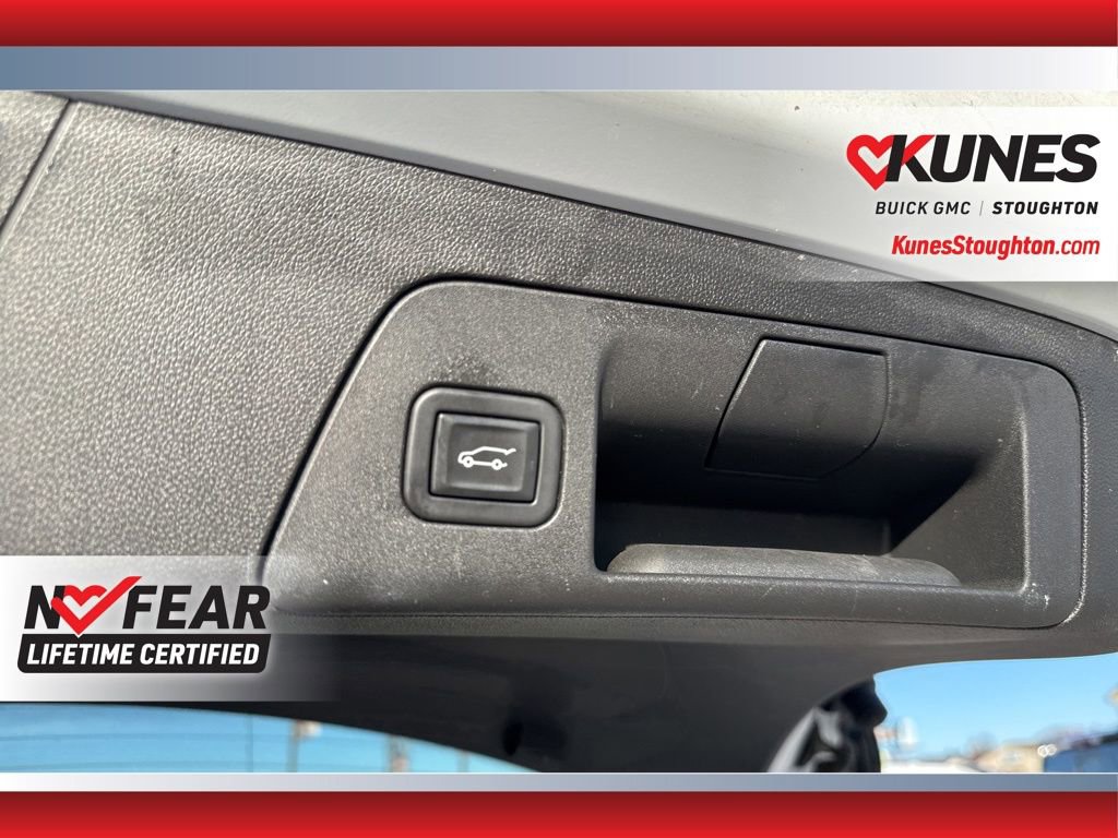 Used 2023 Buick Envision Essence image 40