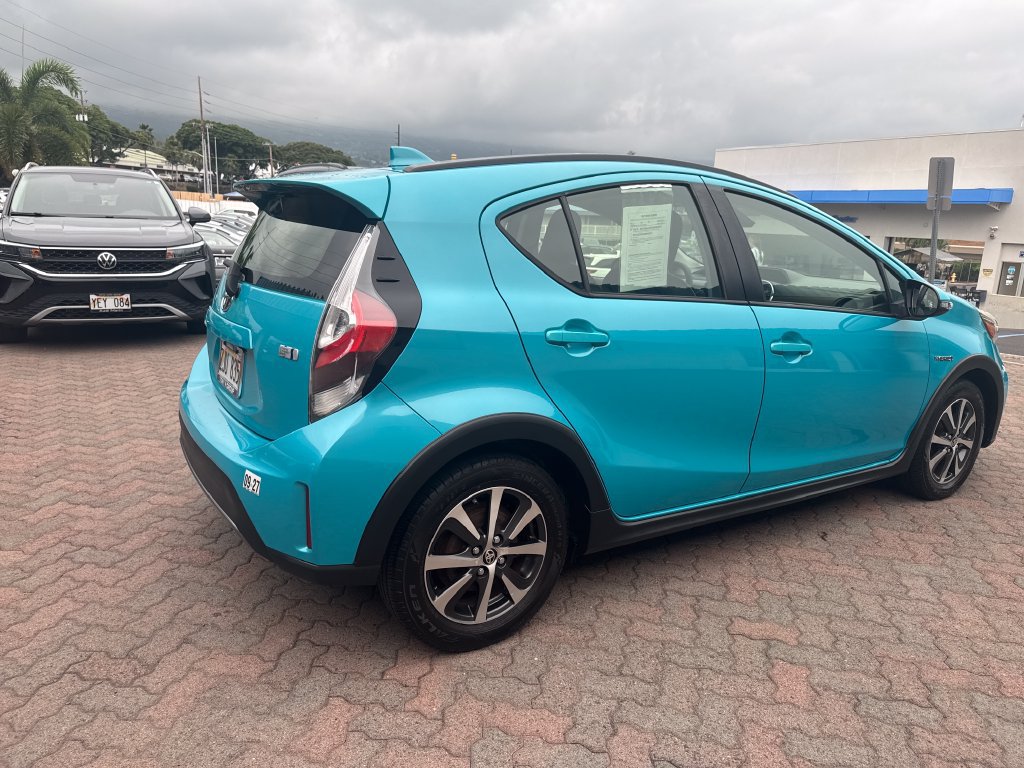 Used 2018 Toyota Prius C One FWD image 6