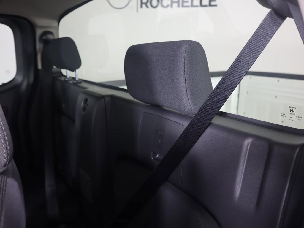 Certified 2024 Nissan Frontier SV w/ Technology Package image 27