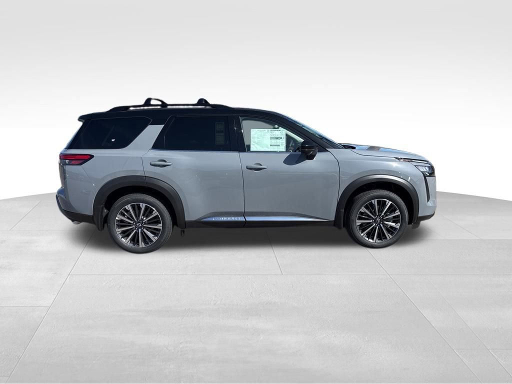 New 2026 Nissan Pathfinder Platinum w/ Cargo Package image 5