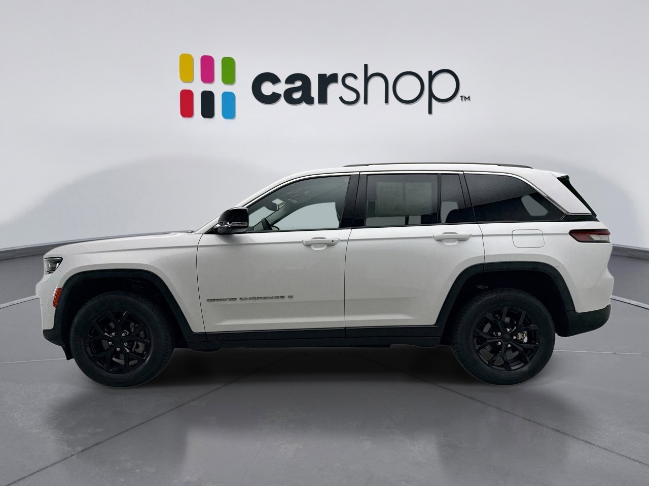 Used 2023 Jeep Grand Cherokee Limited AWD/4WD image 2