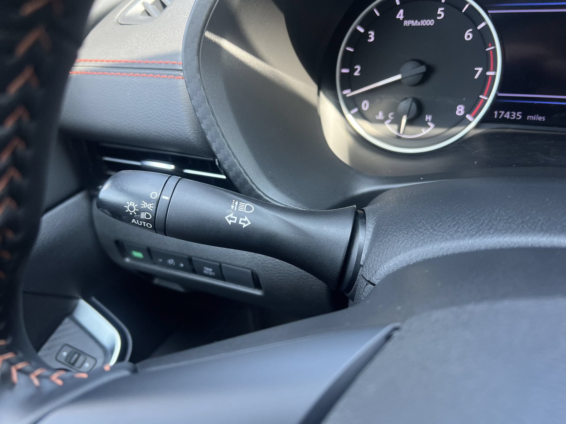 Used 2025 Nissan Sentra SR FWD image 10