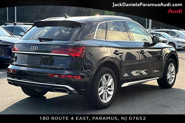 Certified 2023 Audi Q5 2.0T Premium w/ Convenience Package AWD/4WD image 2