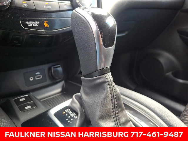 Certified 2019 Nissan Rogue SV w/ Premium Package AWD/4WD image 14