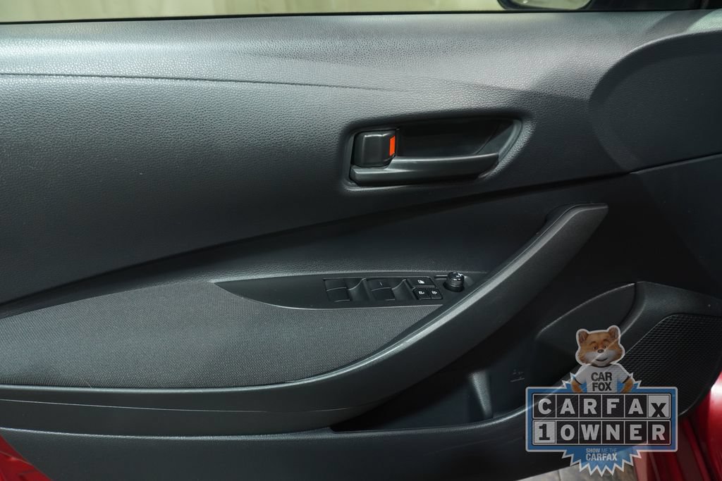 Used 2024 Toyota Corolla LE w/ LE Convenience Package FWD image 19