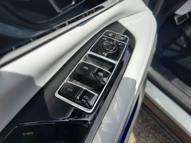 New 2027 Cadillac Optiq Sport w/ LPO, Floor Liner Package AWD/4WD image 21