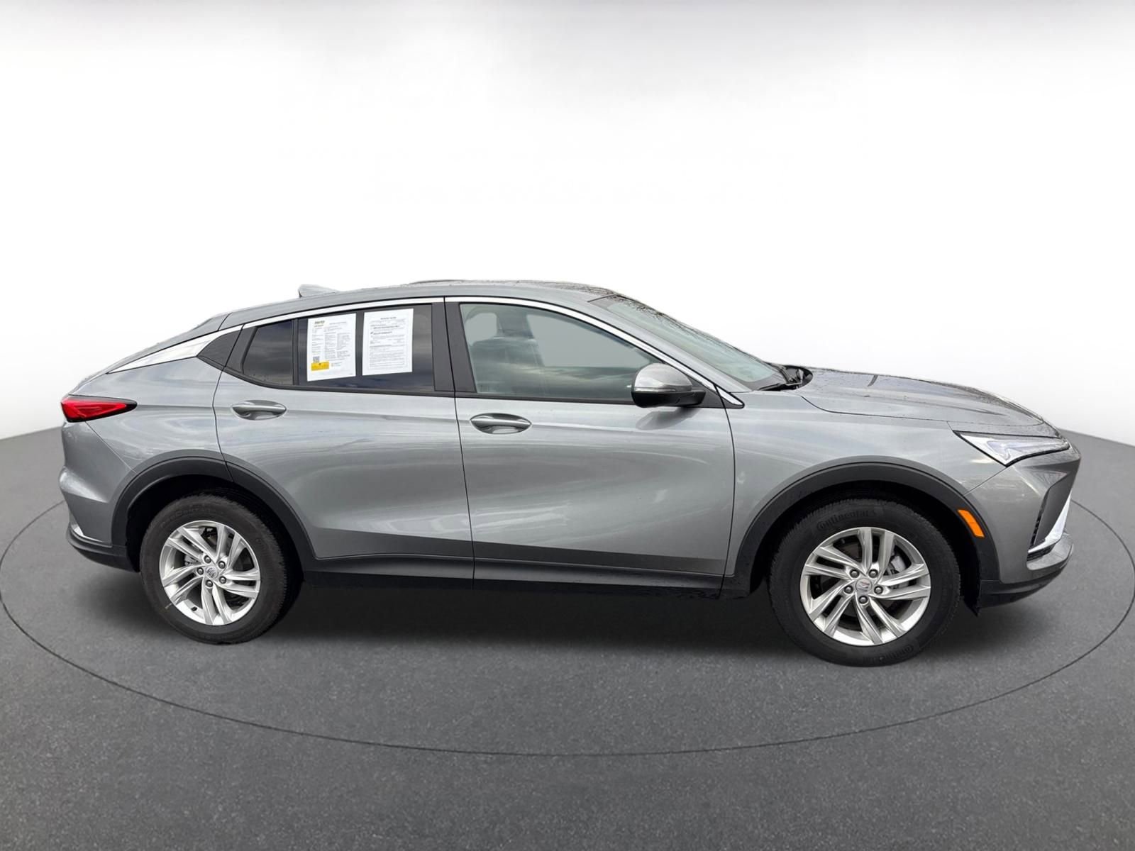 Used 2025 Buick Envista Preferred image 15