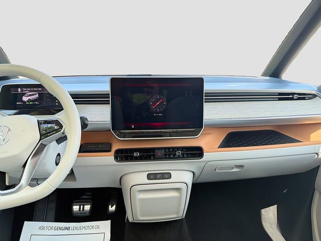 Used 2025 Volkswagen ID. Buzz Pro S Plus image 19