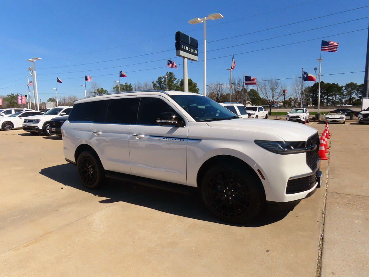 New 2026 Lincoln Navigator Premiere image 6