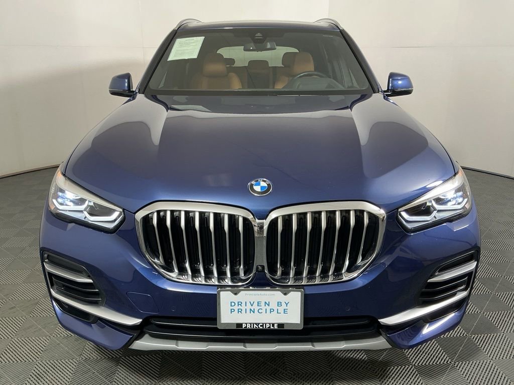 Certified 2023 BMW X5 sDrive40i w/ Premium Package image 3