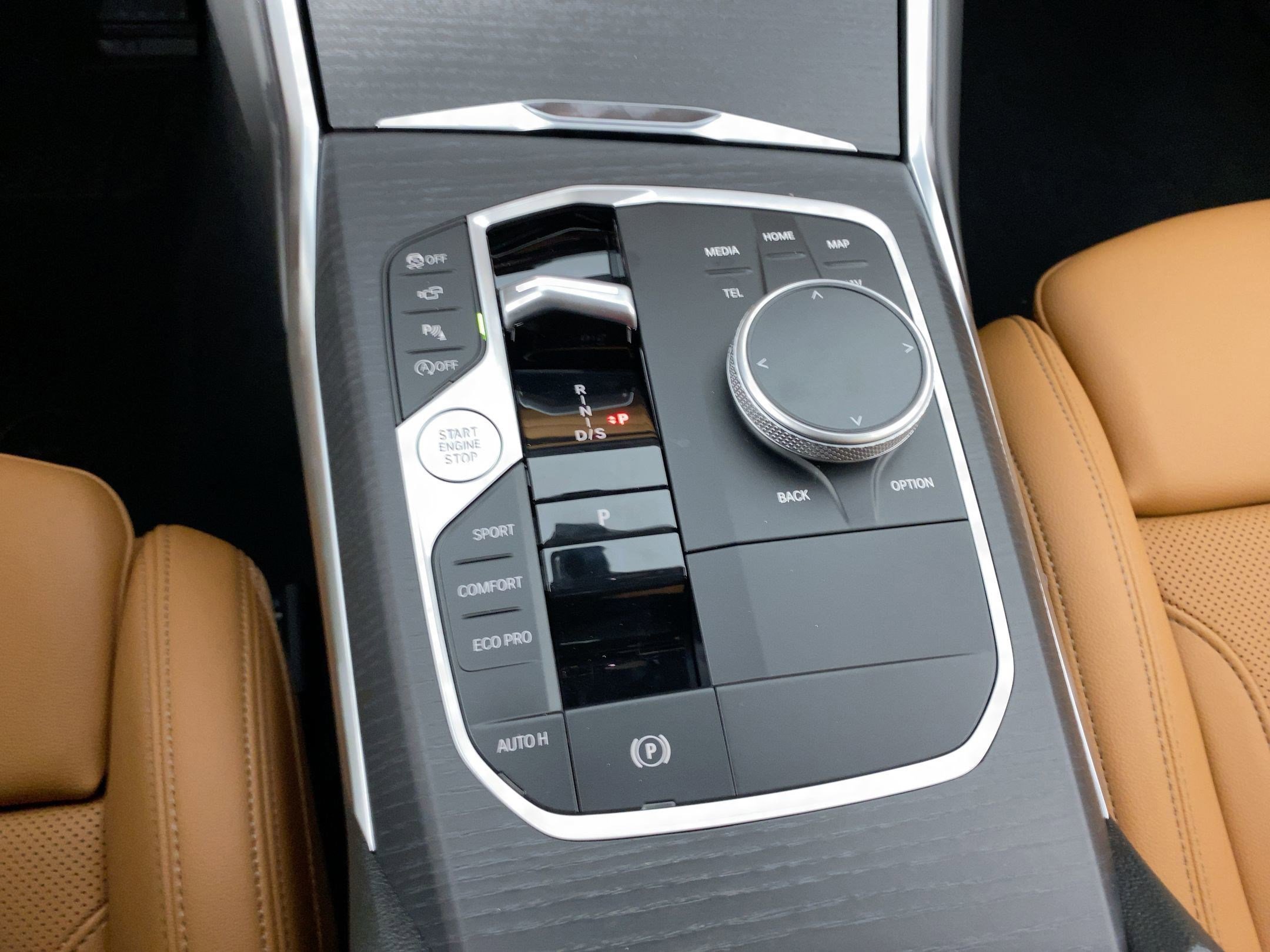 Used 2026 BMW 330i xDrive Sedan w/ Premium Package image 15