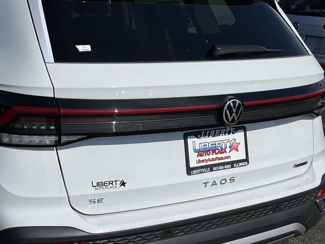 New 2026 Volkswagen Taos SE AWD/4WD image 11